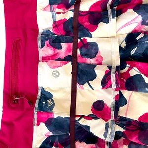 Lululemon flower Skirt